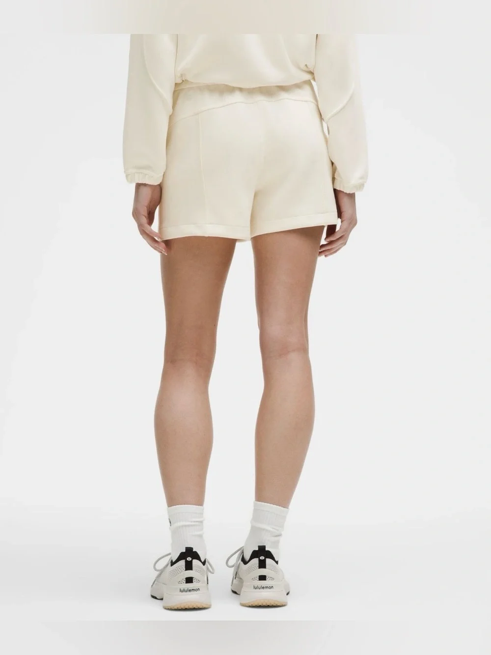 Lululemon Softstreme Bone High Rise Shorts 4”